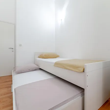 Mia * Petrčane